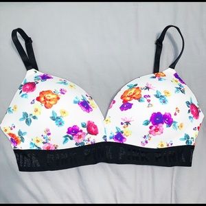 PINK Wear Everywhere Super Push Up Bra